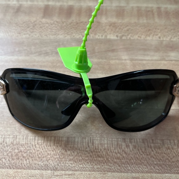 Gucci 2590 S Sunglasses - Picture 1 of 8